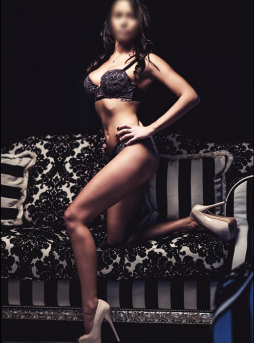 Cristal Naza